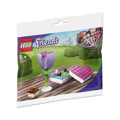 lego-friends-chokoladeaeske-og-blomst